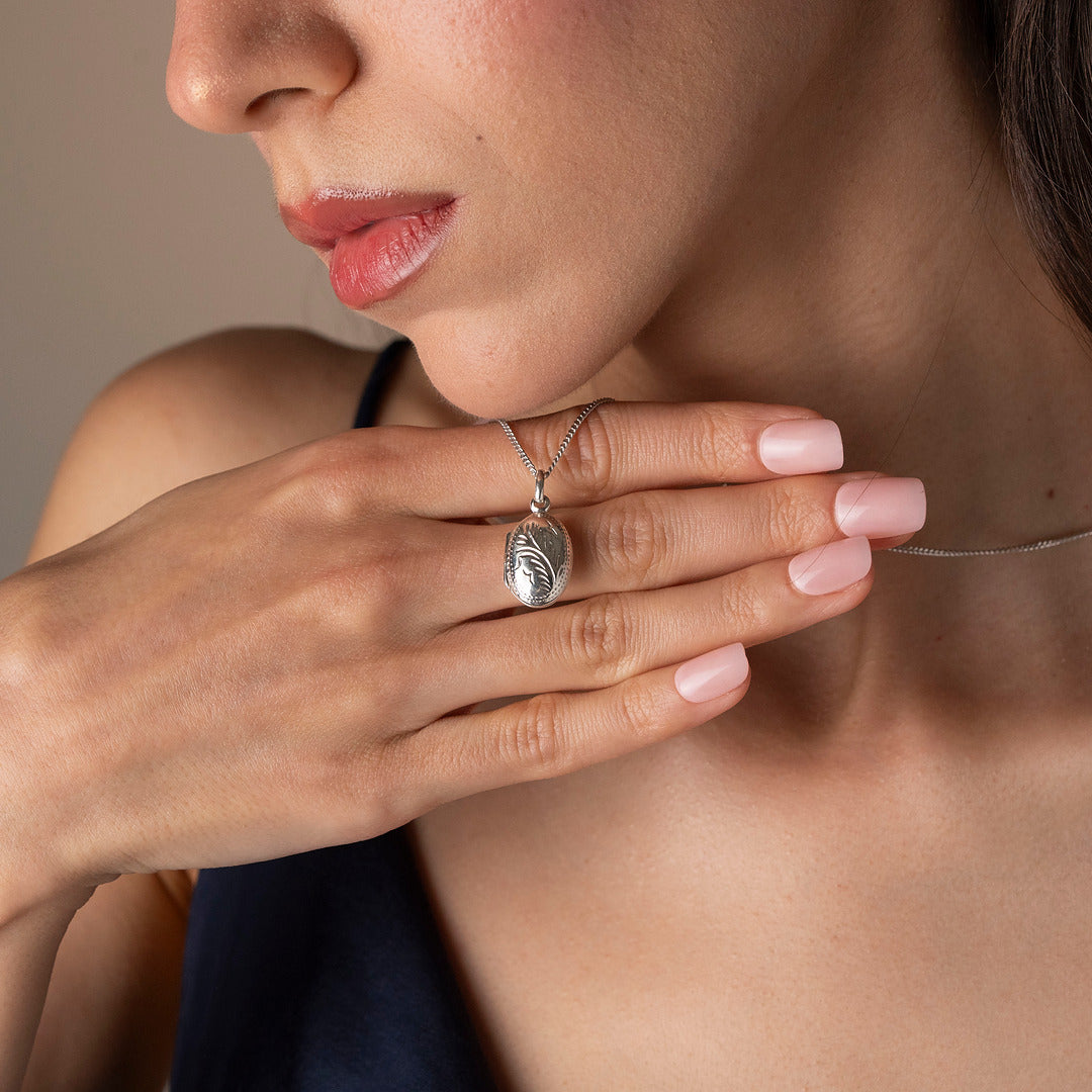 Sterling Silver Oval Locket Pendant – Keep Memories Close